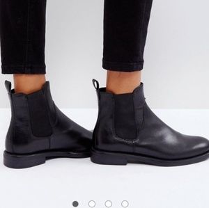 Vagabond Black Chelsea Boots